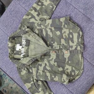 Long sleeve button up camo shirt size 6-12M